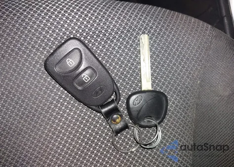 2013 Hyundai Accent Gs из США, поврежденный, VIN KMHCT5AE9DU082378